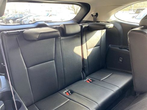 Certified 2025 Toyota Highlander XLE image 23