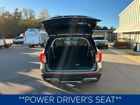 Used 2021 Ford Explorer Limited w/ Equipment Group 301A image 7