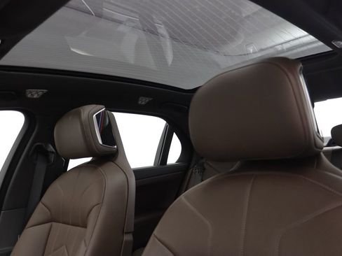 Certified 2025 BMW 750e xDrive 750e xDrive image 14