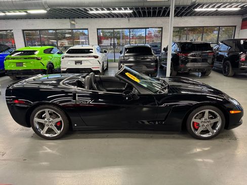 Used 2006 Chevrolet Corvette Convertible w/ Preferred Equipment Group image 12