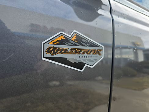 Used 2023 Ford Bronco Wildtrak image 11
