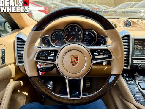 Used 2016 Porsche Cayenne GTS AWD/4WD image 27