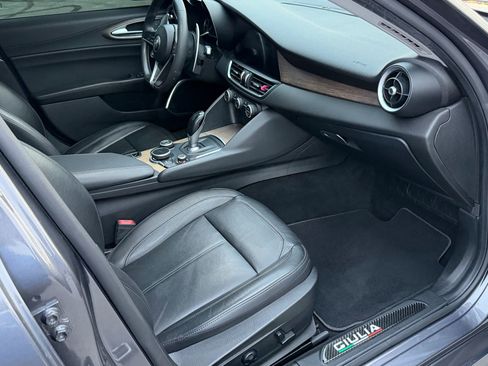 Used 2017 Alfa Romeo Giulia Ti w/ TI Performance Package image 20