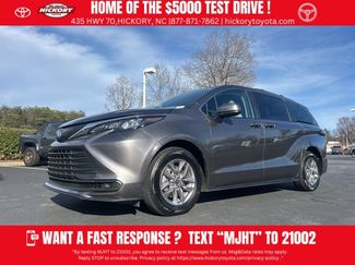 Used 2024 Toyota Sienna LE video 1