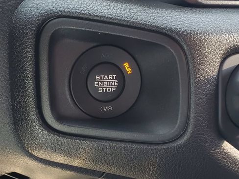 Used 2025 Jeep Wrangler Sport AWD/4WD image 16