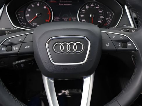Used 2023 Audi Q5 2.0T Premium w/ Convenience Package AWD/4WD image 18