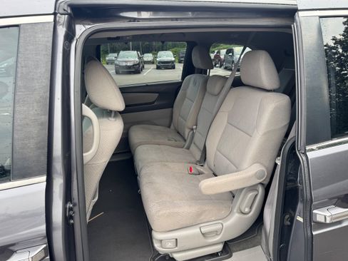 Used 2016 Honda Odyssey EX image 12