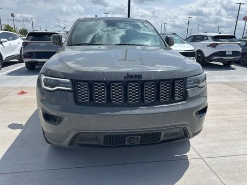 Used 2021 Jeep Grand Cherokee Laredo X image 17