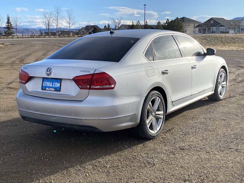 Used 2015 Volkswagen Passat TDI SEL Premium image 12