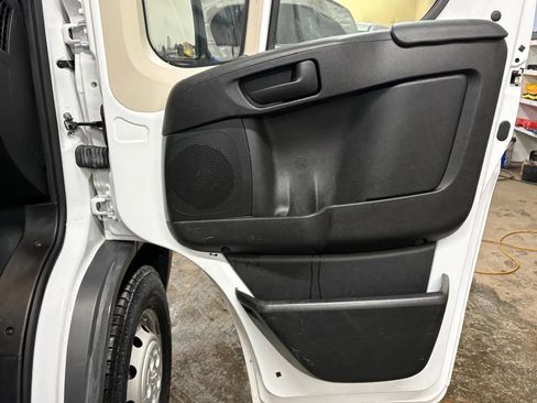 Used 2017 RAM ProMaster 1500 w/ Interior Convenience Group image 19
