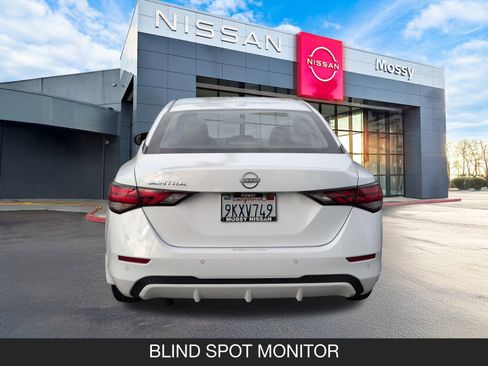 Used 2025 Nissan Sentra SV image 9