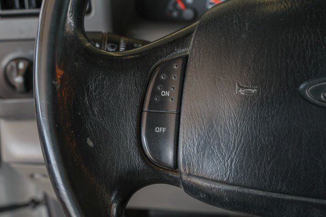 Used 1999 Ford F550 4x4 Regular Cab Super Duty image 25