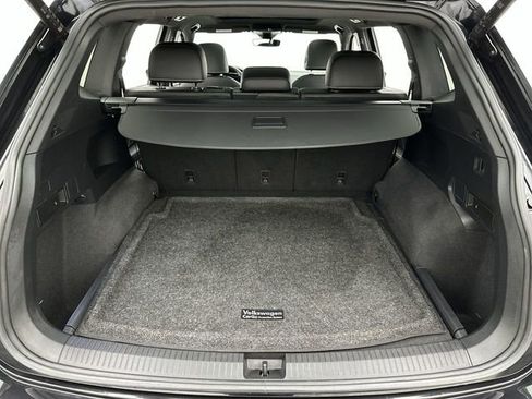 Used 2023 Volkswagen Tiguan SEL R-Line image 25