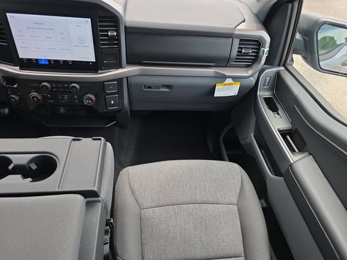 Used 2025 Ford F150 XLT AWD/4WD image 16