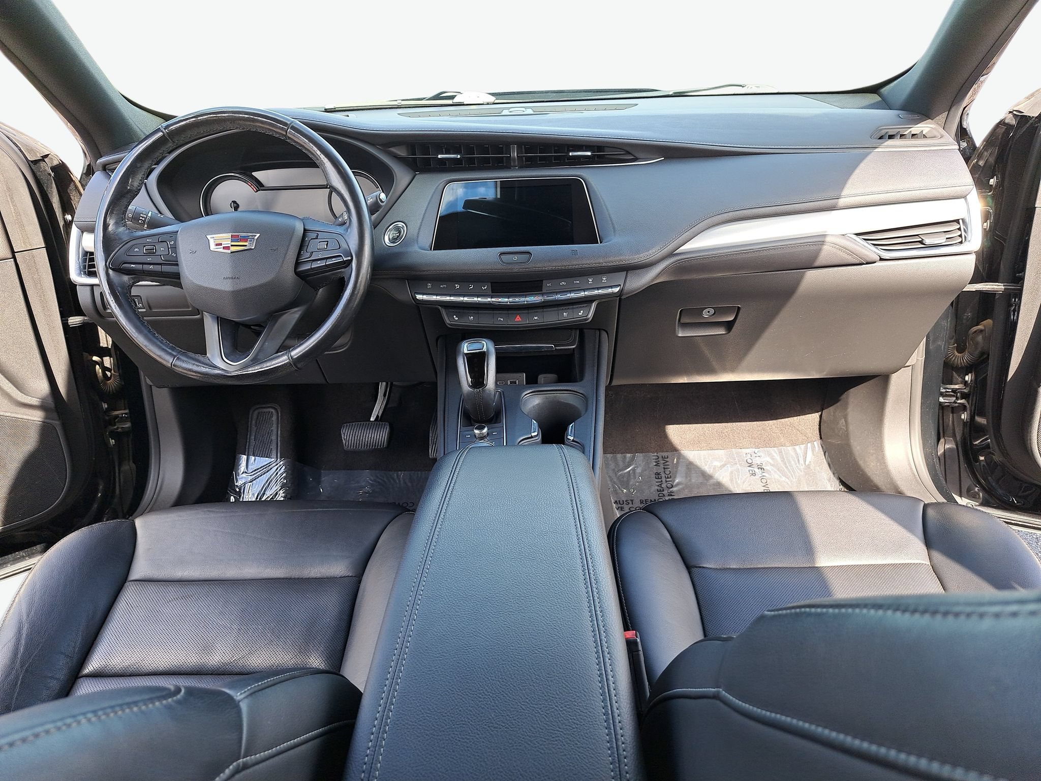 Used 2019 Cadillac XT4 Premium Luxury AWD/4WD image 10