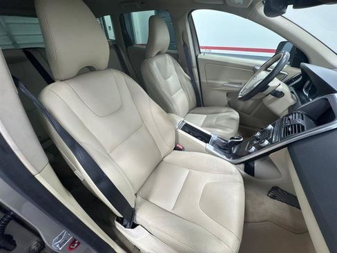 Used 2016 Volvo XC60 T5 Premier FWD image 13