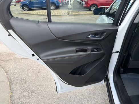 Certified 2022 Chevrolet Equinox Premier FWD image 18