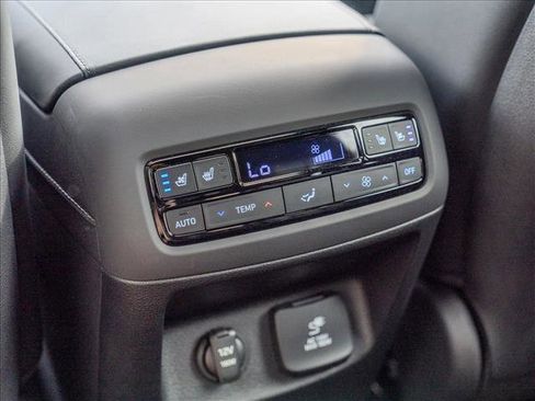 Used 2025 Hyundai Palisade Calligraphy image 23