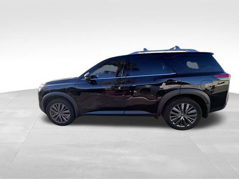 Used 2023 Nissan Pathfinder SL w/ SL Premium Package image 6