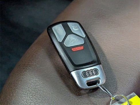 Used 2019 Audi Q5 2.0T Premium w/ Convenience Package image 24