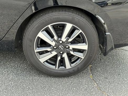 Certified 2025 Nissan Versa S w/ S Plus Package FWD image 29
