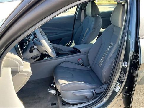 New 2026 Hyundai Elantra SEL Sport Premium w/ Cargo Package FWD image 9