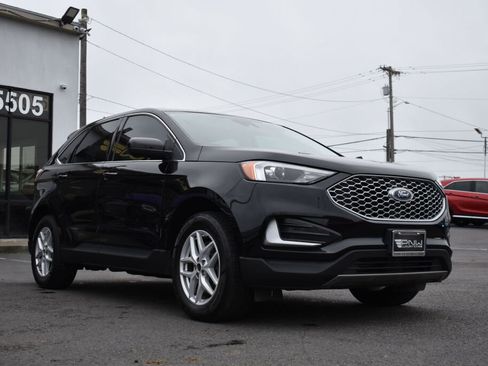 Used 2023 Ford Edge SEL image 3