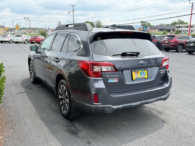 Used 2017 Subaru Outback 2.5i Limited AWD/4WD image 8