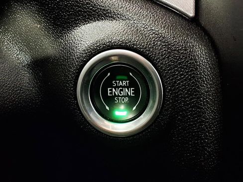 Used 2021 GMC Sierra 1500 Elevation image 16