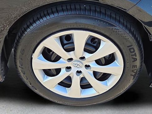 Used 2024 Toyota Corolla LE image 7