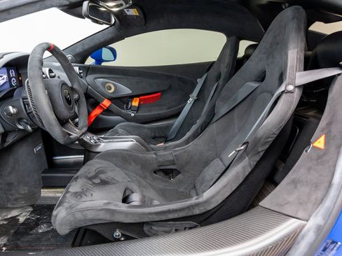 Used 2020 McLaren 620R image 10