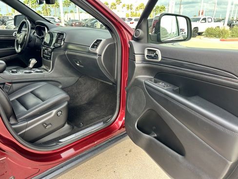 Used 2022 Jeep Grand Cherokee Limited image 20