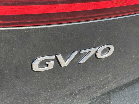 Used 2025 Genesis GV70 2.5T AWD/4WD image 16