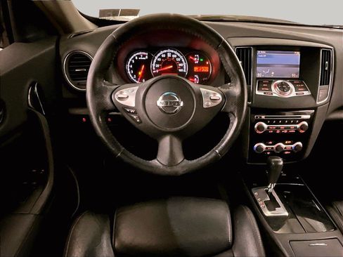 Used 2011 Nissan Maxima 3.5 SV w/ Monitor Pkg image 6