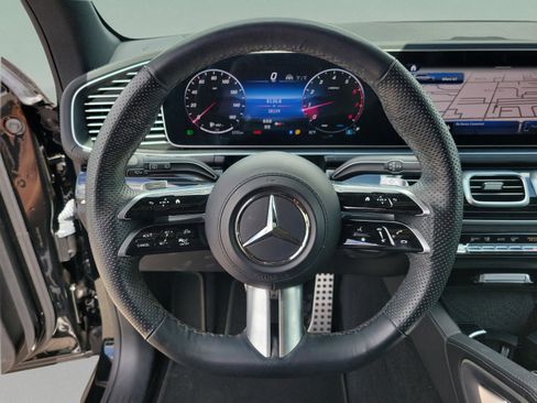 Used 2024 Mercedes-Benz GLS 450 4MATIC image 22