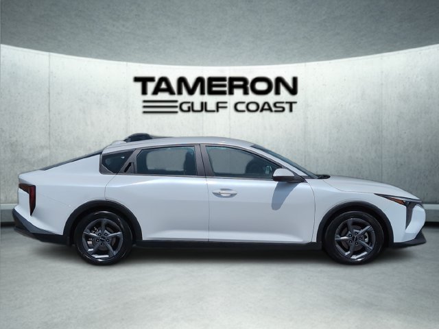 Used 2025 Kia K4 FWD image 8