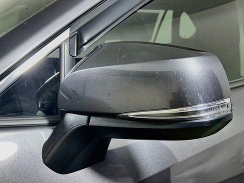Used 2019 Toyota RAV4 XLE FWD image 12