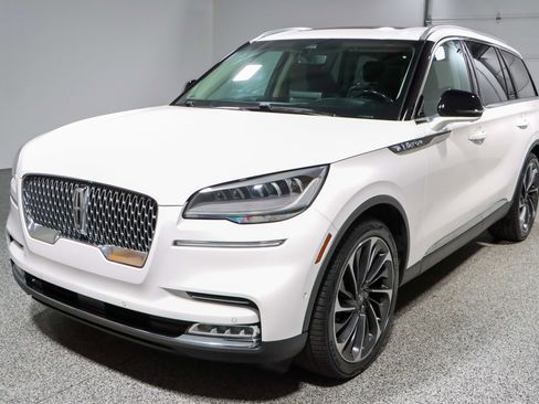 Used 2021 Lincoln Aviator Reserve w/ Equipment Group 201A image 34