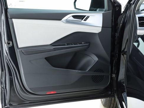 New 2026 Volkswagen Taos SE AWD/4WD image 55