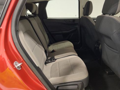 Used 2022 Ford Escape SE w/ Cold Weather Package image 19