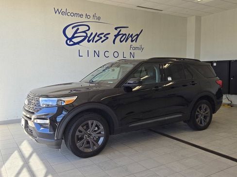 Used 2024 Ford Explorer XLT w/ Equipment Group 202A AWD/4WD image 1