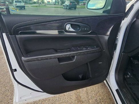 Used 2017 Buick Enclave Premium w/ Experience Buick Package image 19