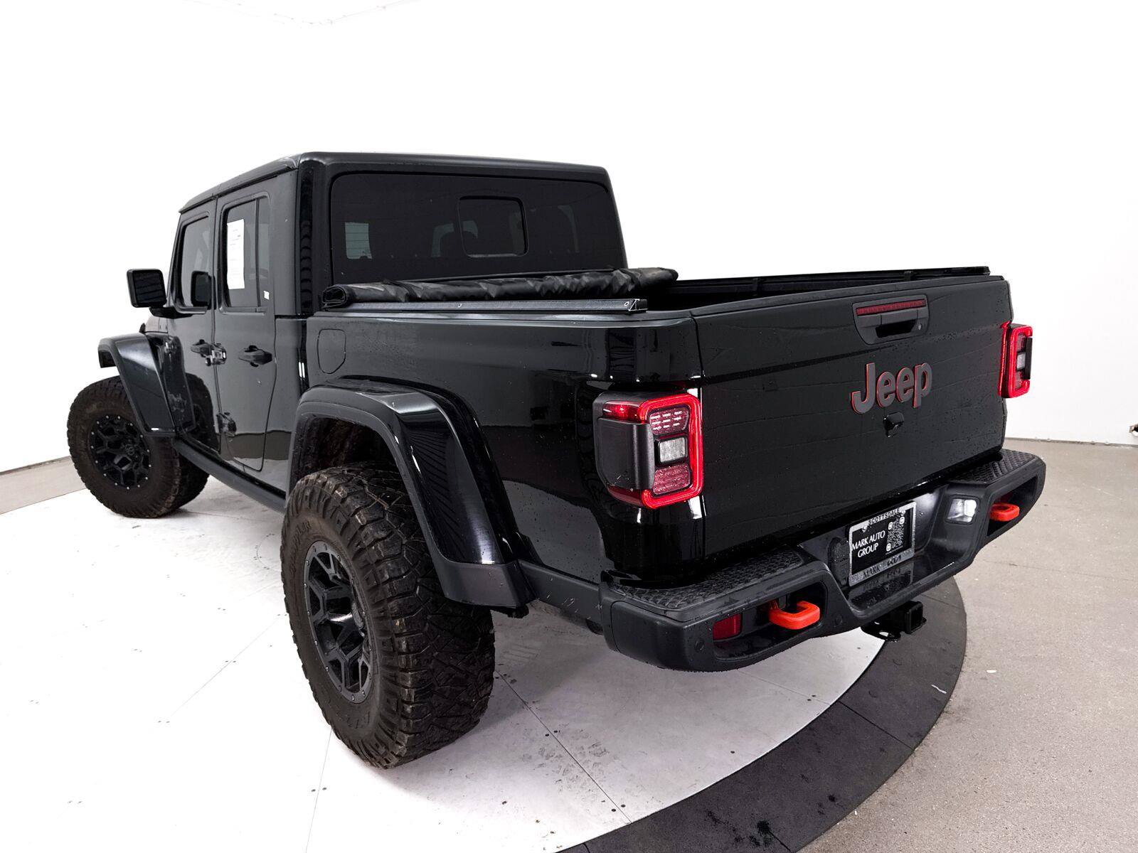 Used 2021 Jeep Gladiator Mojave AWD/4WD image 8