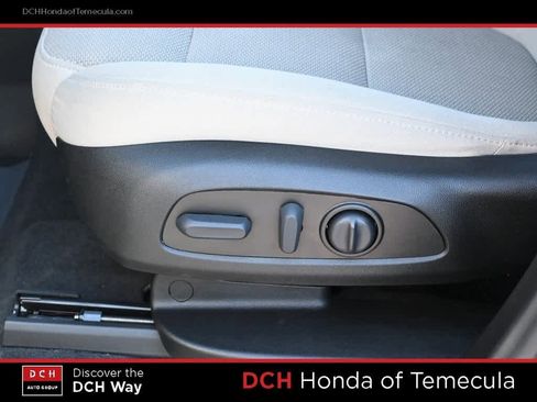 Used 2023 Chevrolet Traverse LT w/ LPO, Cargo Package image 17