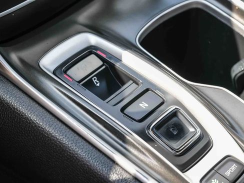 Used 2018 Honda Accord Sport image 21