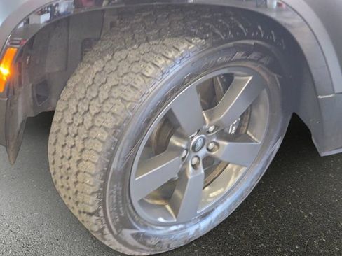 Certified 2024 Land Rover Defender 110 Carpathian Edition AWD/4WD image 33