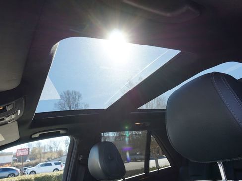 Used 2018 Mercedes-Benz GLE 350 4MATIC image 52