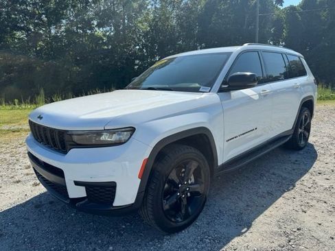 Used 2022 Jeep Grand Cherokee L Laredo AWD/4WD image 3