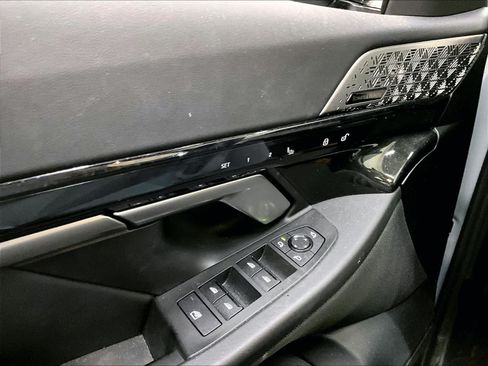 Used 2024 BMW i5 M60 w/ Premium Package AWD/4WD image 35