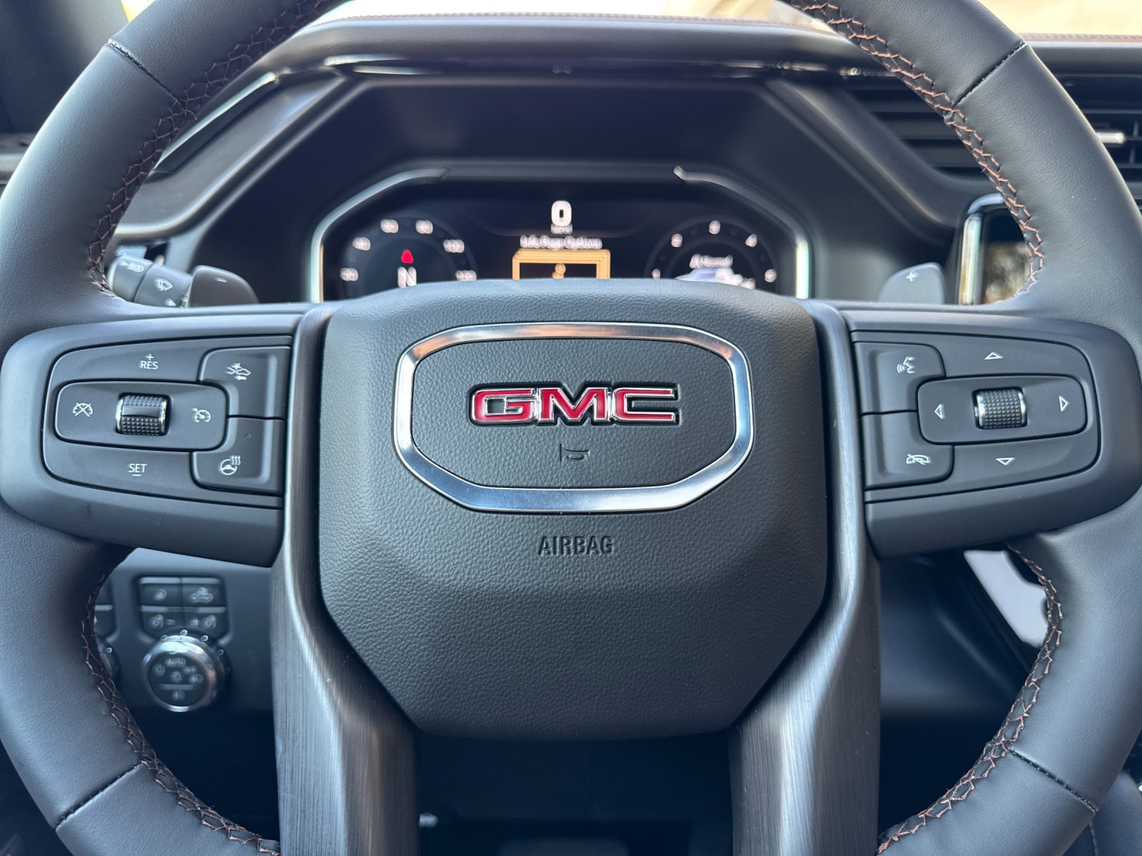 New 2026 GMC Sierra 1500 AT4 w/ AT4 Premium Package AWD/4WD image 20